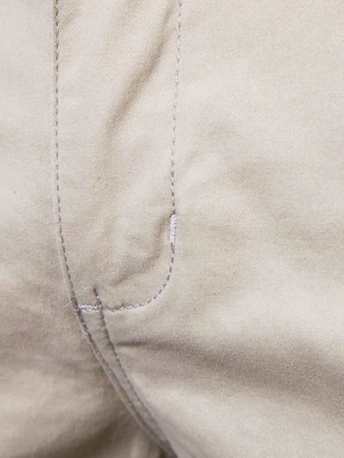 Men's elastic waist shorts with pockets, 100% cotton fabric.