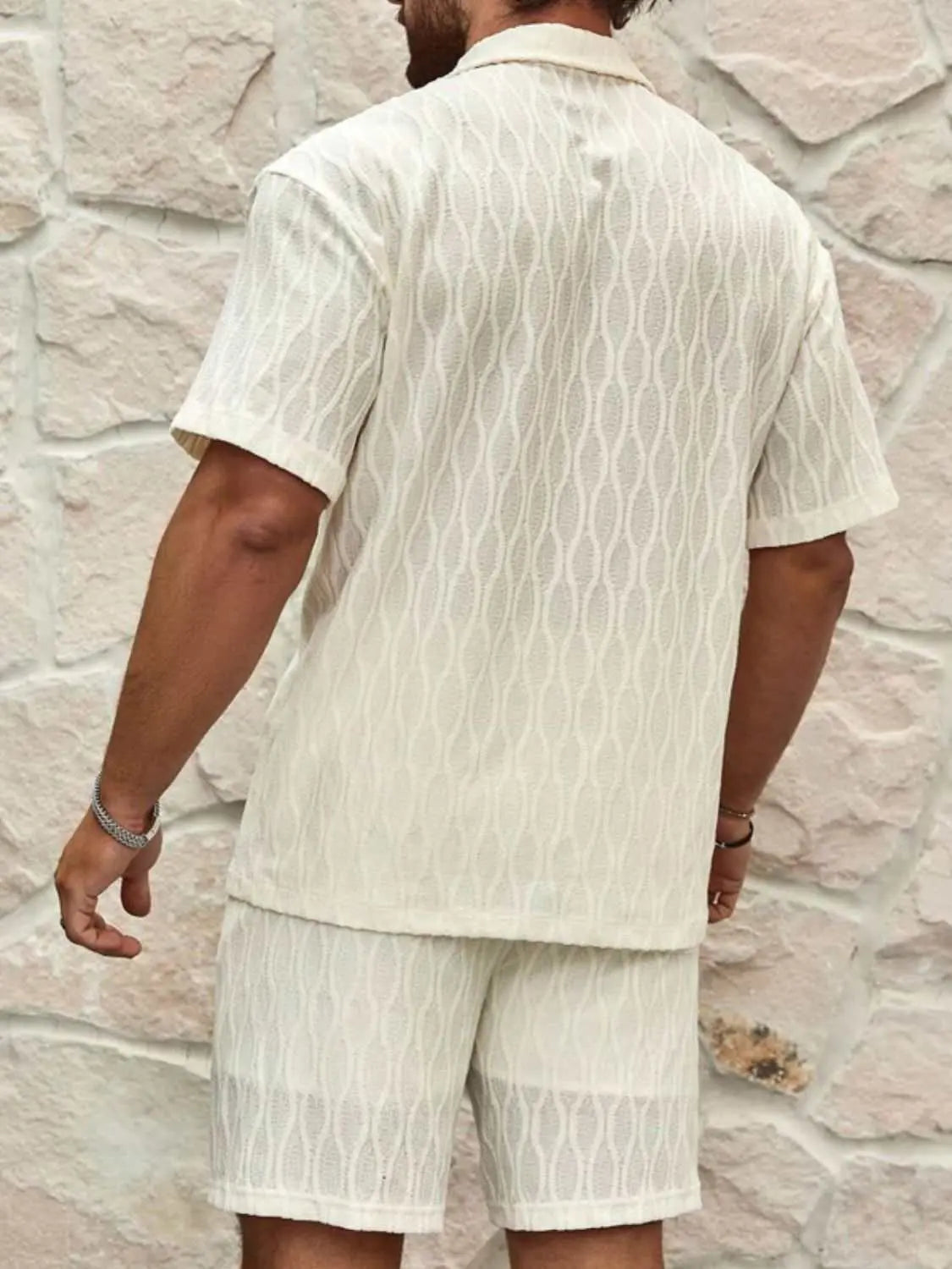 Men's plus size collared neck short sleeve top and shorts set, buttoned and pocketed, in a basic style.