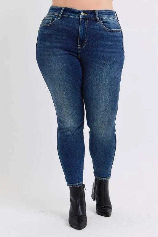 Judy Blue Full Size Run Mid-Rise Waist Skinny Jeans with Thermal Lining.