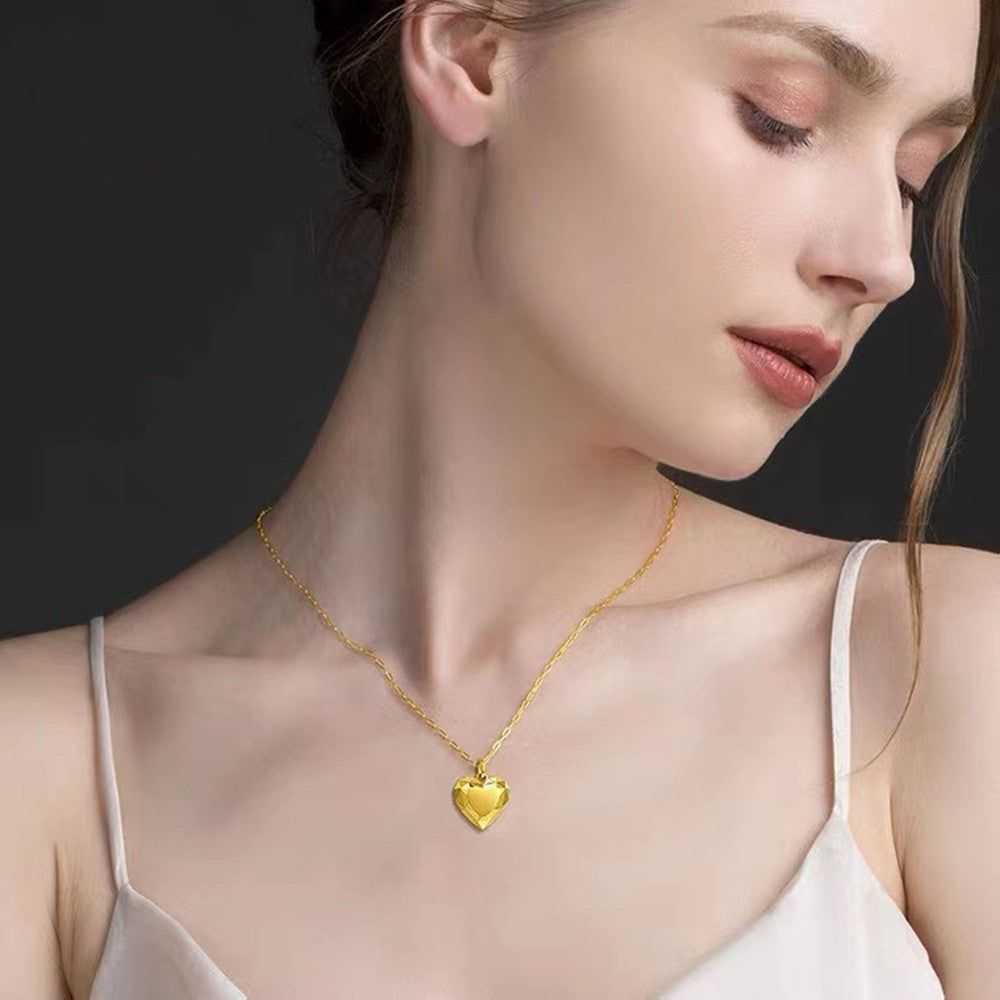 18K Gold Cut Love Pendant ...