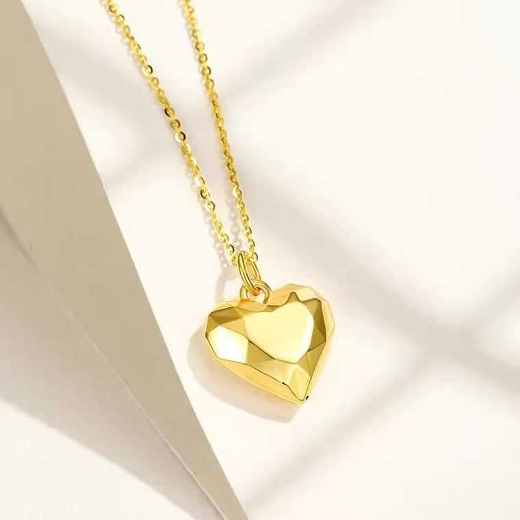 18K Gold Cut Love Pendant ...