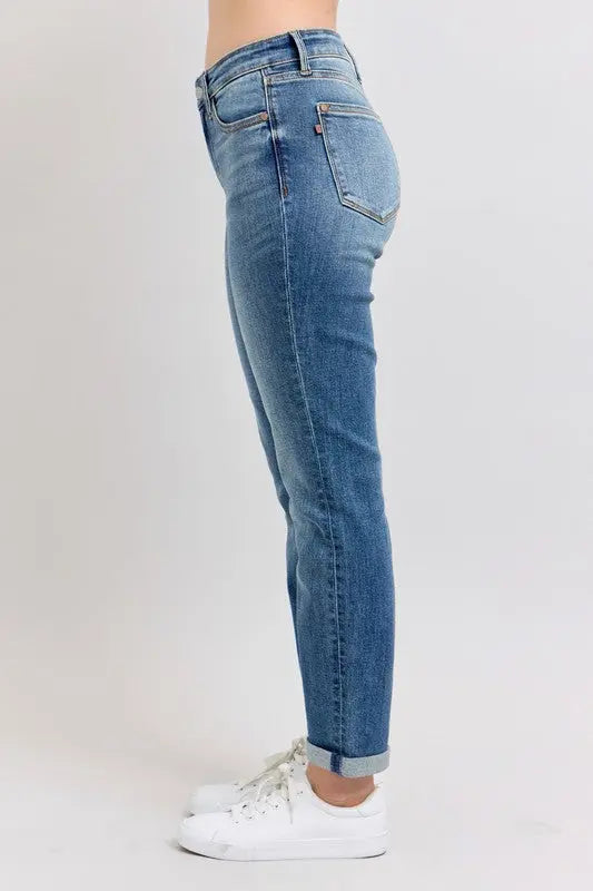 Judy Blue full size mid rise skinny cuff jeans plus size with pockets.