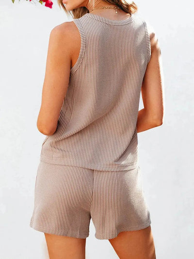 Round neck sleeveless top and shorts set with pockets.