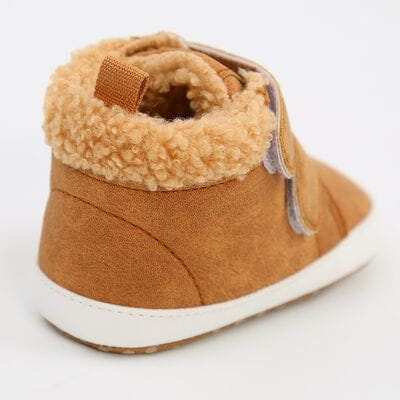 Fuzzy Velcro Sneakers for Kid