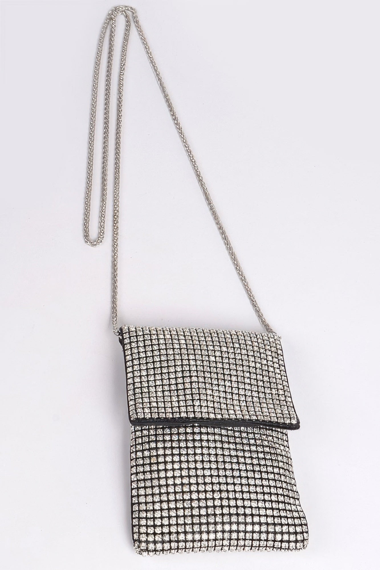 Stylish rhinestone purse ideal for formal occasions, weddings, and upscale nights out.