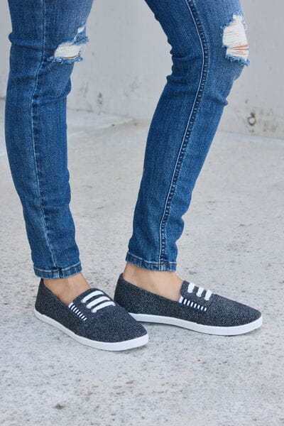 Toe Slip-On Flat Sneakers