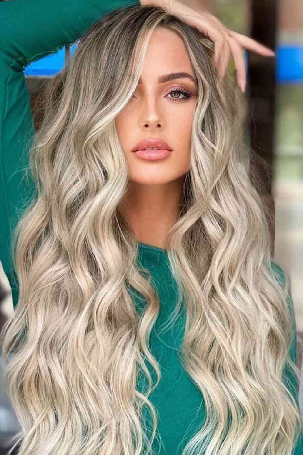 Long Wigs Wave 26'' for Women  -  Turn Heads with these Fabulous Wigs